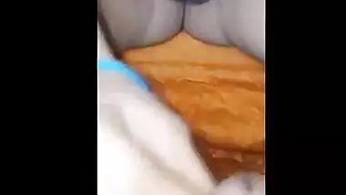 Desi bhabhi Handjob and Blowjob while showing her pussy