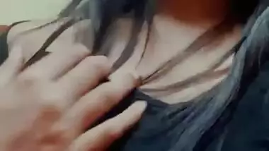 Mallu hot Vytila girl showing small boobs