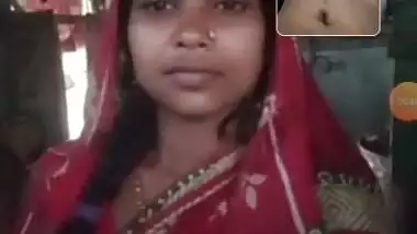 Desi village bhbai romance in video call with lover