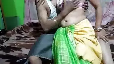Chudasi padosan se Hindi mai free hardcore fuck video