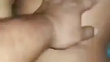 Sri Lankan Girl Enjoying While Her BF Squeezing Boobs and Analyzing Her Pussy