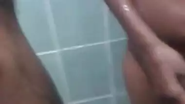 Srilankan bathroom sex video