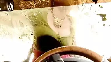 Car wash Indian aunty sex movie exposing large bumpers Hindi Audio