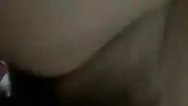 Lady talks on phone while getting fucked in desi sex mms