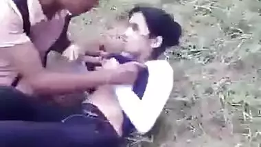 Desi College Couple Caught Outdoor