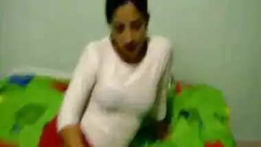 Horny Indian bhabhi gets her anal spanked