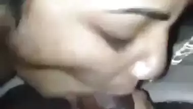 Sexy Aunty From South India Doing Blowjob