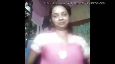 Indian Aunty Showing Big Boobs To Lover