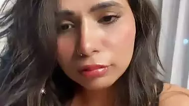 Annie Sharma Hot Sexy Live