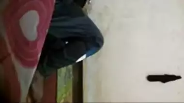 Tanjore village school teacher fucked by peon