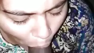 Bangladeshi wife sucking black dick of hubby