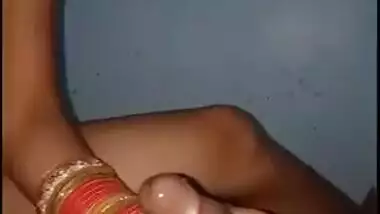 Bhabhi giving blowjob