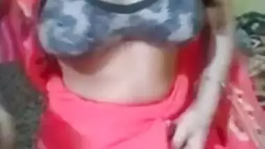 Hot Indian wife shows big boobs