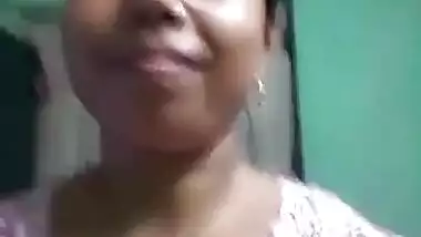FSI porn blog videos of a busty lonely Bengali wife