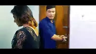 Office porn of indian secretary sex with manager