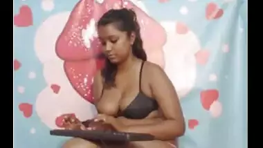 Massive pantoons girl erotic bikini sex chat
