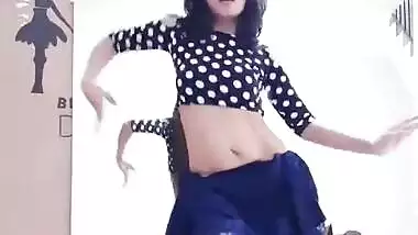 cute sensual naval dance by sexy desi babe