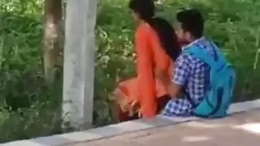 Desi lover out door fuck hard