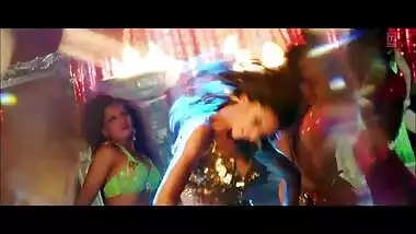 Deepika Padukone Sexiest Dance Moves