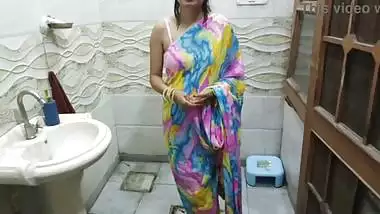 Mera sasur bhut tada harami nikla meri chut le gya mjhe chod diya or mere mote boobs bhi pi gya me chilati rhi in hindi