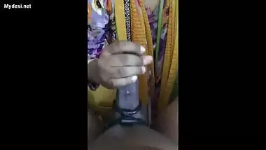 sexy desi girl sucking piecered cock