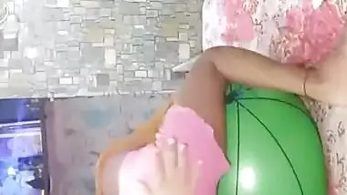 Today Exclusive- Bhojpuri Wife Boobs And Pussy Video Record By Hubby