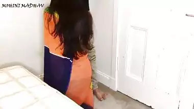 Indian Desi Aunty Fucking With Her Police boyfriend in Hotel
