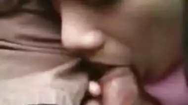 Lovely hijab girl sucking tiny cock.