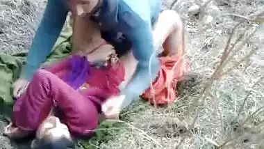 Newly married Bihari couple outdoor sex video