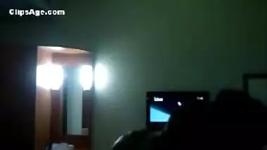 Rich Indian teen college lovers having sex in hotel room vide