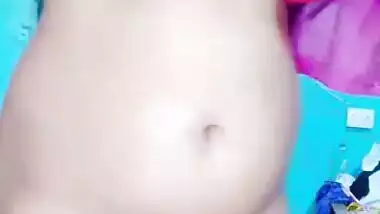 Sexy Desi girl fingering pussy on selfie cam