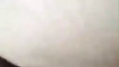 Beautiful Pakistani houseife showing pussy on video call