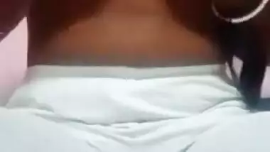 Desi Tamil Girl Shows Her Boobs And Pussy Part 1