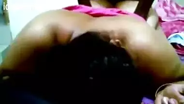 Bihari desi maid ke chudne ka Hindi xxx sex tape