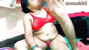 A horny couple fucks on camera in the desi sex MMS