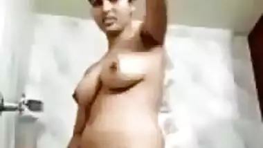 Today Exclusive- Sexy Telugu Girl Showing Bathing On Video Call
