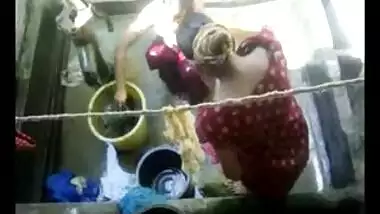 Bangla desi village girls bathing in Dhaka city HQ (5)