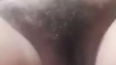 Mallu aunty showing hairy pussy to Facebook friend