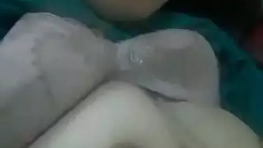 Sexy paki babe 2 clips part 1