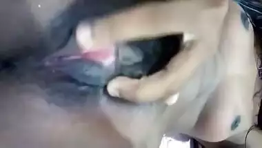 Tamil Hottie Fingering Her Hairy Pussy Sexy Nude Selfie Video