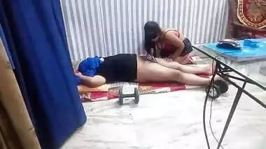 VERY HOT INDIAN COLLEGE GIRLFRIEND GIVING BLOWJOB THEN GETTING FUCKED