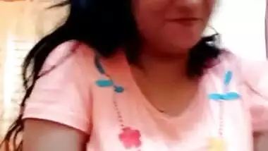 Shy mature Bhabhi fingering pussy on video call