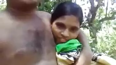 Sexy Bihari Village Chick Posing Naked With Lover