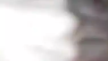 Desi girl fingering video exposed online