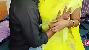 Fucking Indian Desi In Hot Yellow Saree (part-1)
