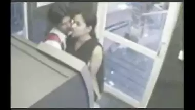 Pakistani Arab Girlfriend Scandal At ATM Room