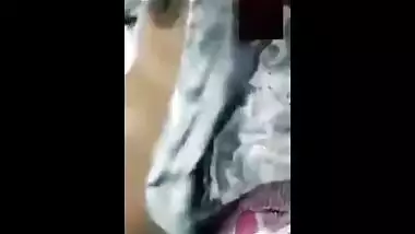 Indian desi hot bhabhi fingering on selfie video