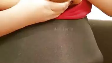 Indian hyderabad girl playing with boobs