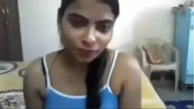 Hot Tamil Girlfriend Kavitha on Webcam.