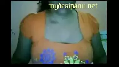 Rich Tamil aunty getting hornier on Skype cam